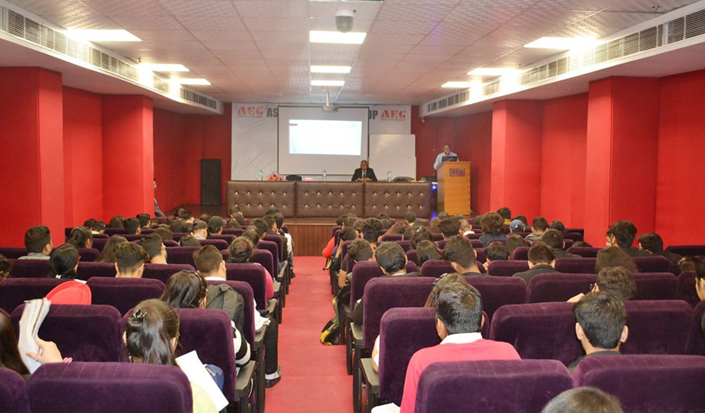 ALC Distinguished Lecture Series – Guest Lecture on Foreign Direct Investment Image Gallery
